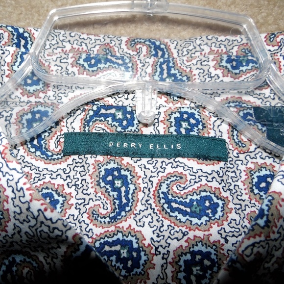 Perry Ellis Paisley Long Sleeve Button Down Shirt - Picture 4 of 4